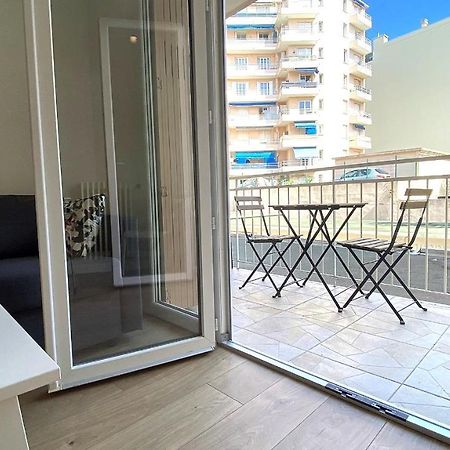 Marie Antoinette - Appartement 2 Chambres, Centre Ville, Terrasse, Moderne Antibes Luaran gambar