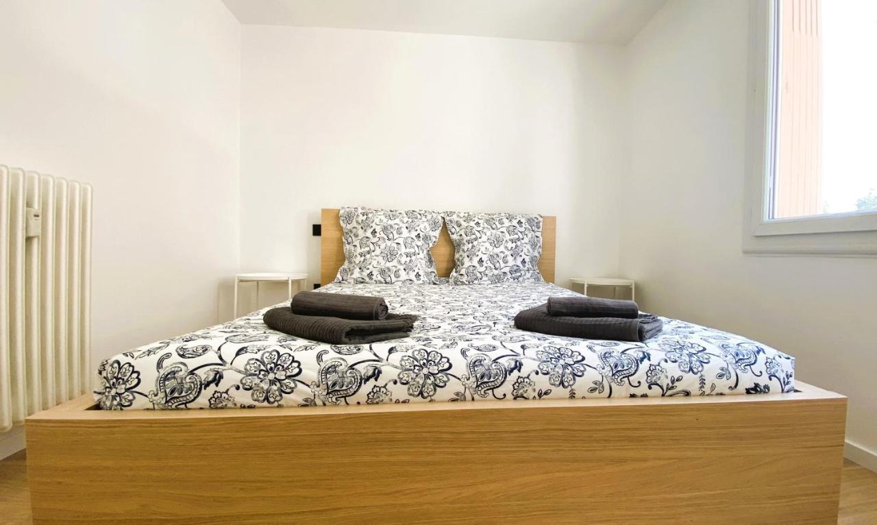 Marie Antoinette - Appartement 2 Chambres, Centre Ville, Terrasse, Moderne Antibes Luaran gambar